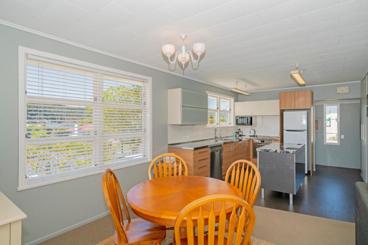 Rooftops Accommodation Whitianga Exterior foto